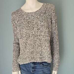 GAP Black and White Crew Neck Sweater with Ribbed Details